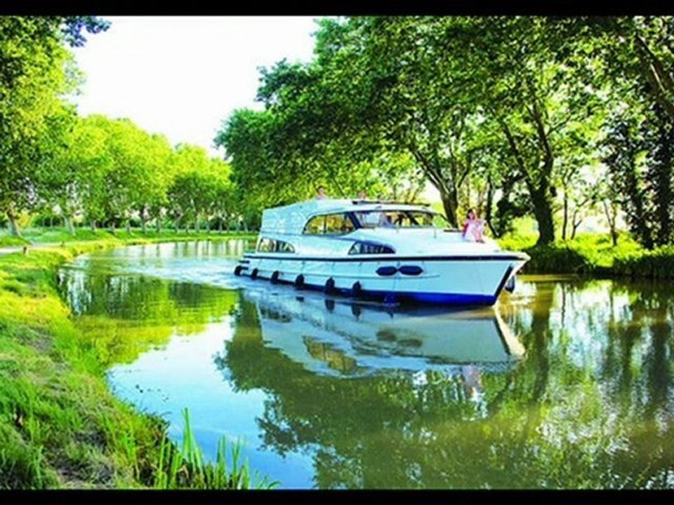 Charente in Houseboat - Fluvial Tour -