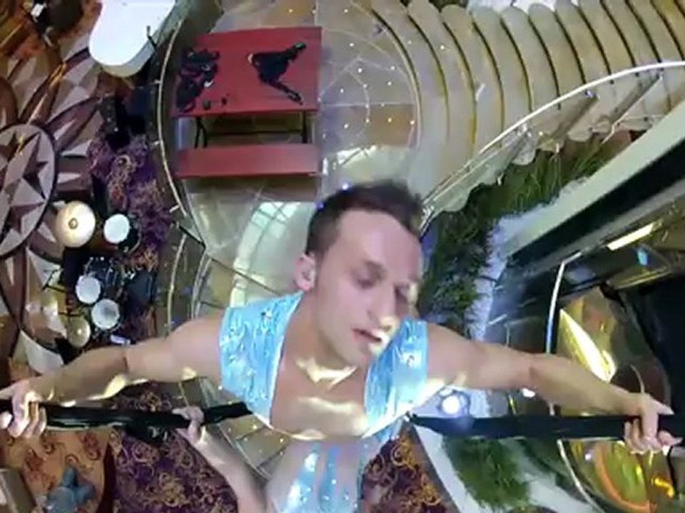 Mixing Up Retro Cocktails: Royal Caribbean's R Bar Sets ...