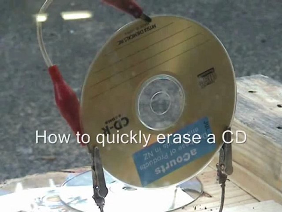Quickly erasing a CD