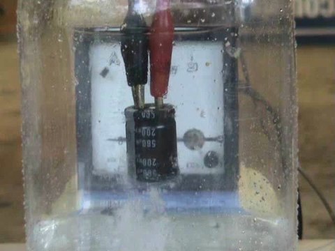 Capacitor explosion 560 µF 200 Volts