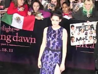 Скачать видео: Kristen Stewart Bullied for Not Shaving Her Legs