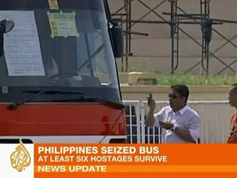 Hostages killed in Manila bus standoff