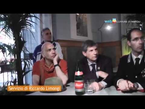Napoli - Riapre la pizzeria Sorbillo (04.06.12)