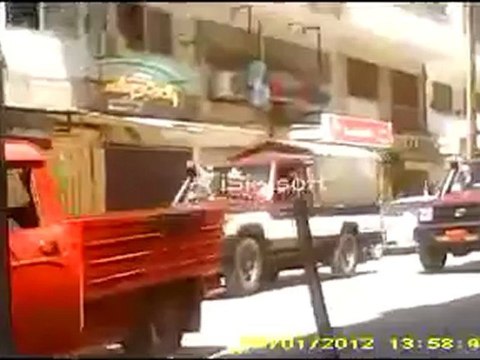 Syria فري برس اللاذقية سيارات الشرطة العسكرية في الصليبة 1 6 2012 Latakia