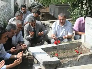 BAYINDIRLI MEHMET EFE MEZARI BAŞINDA ANILDI