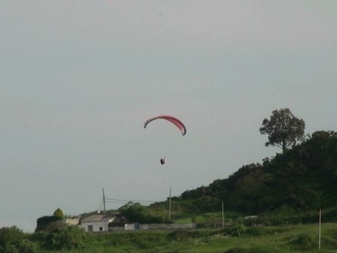 Vuelo en parapente sobre Candás. Asturias