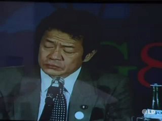 Dimite el ministro japonés tras su "borrachera" ante la pren