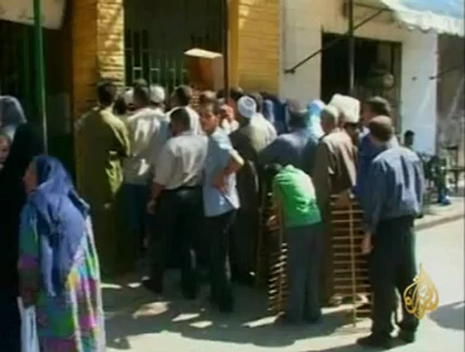 معاناة المصريين قبل عامين مع طوابير الخبز