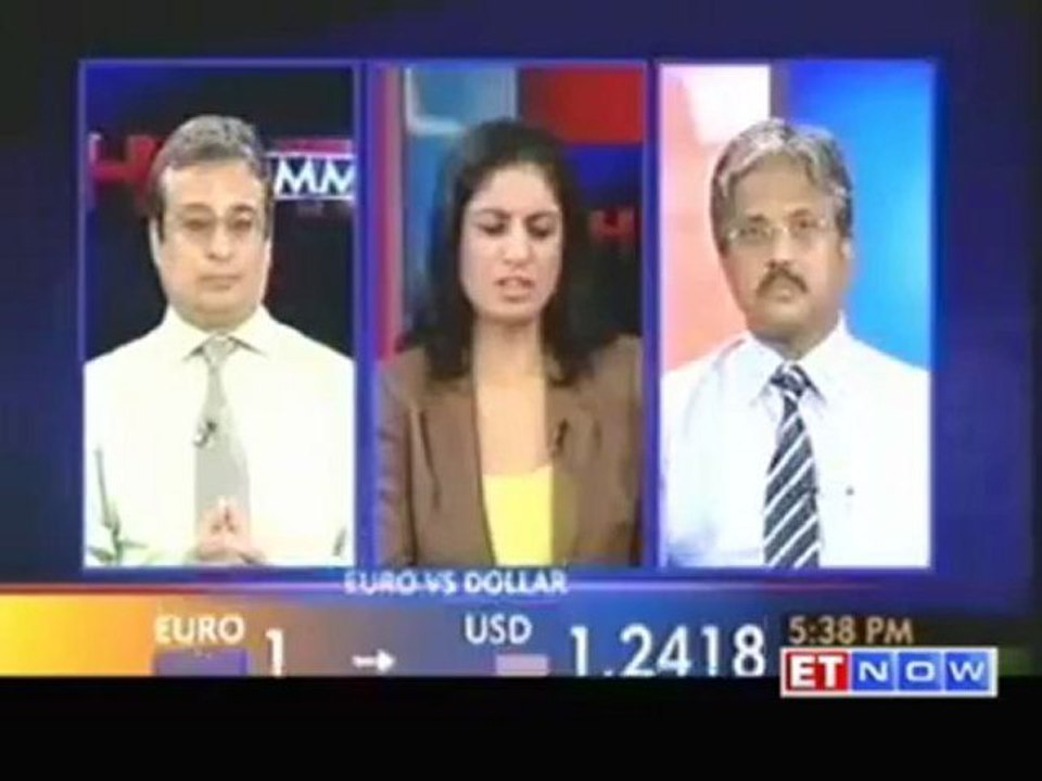 Rupee falls as oil firms buy: outlook by experts