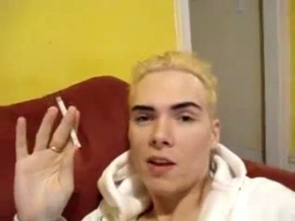 Luka Magnotta salue ses "fans" pendant sa cavale