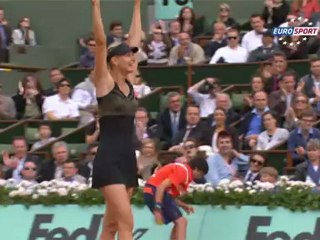 Sharapova yarı finalde
