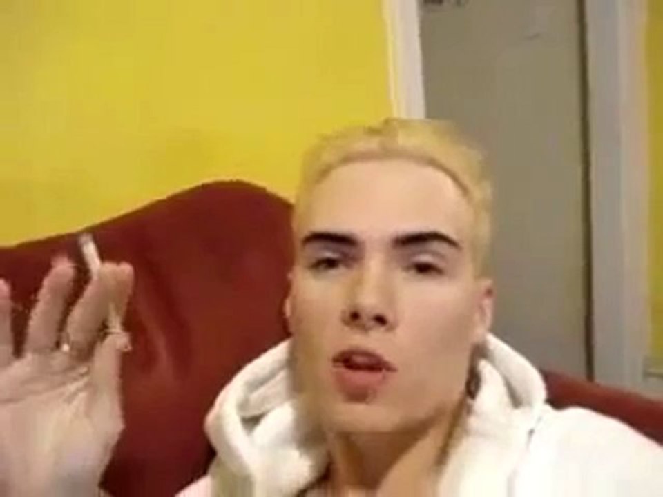 Trois nouvelles Vidéos posté par Luka Rocco Magnotta 1/3