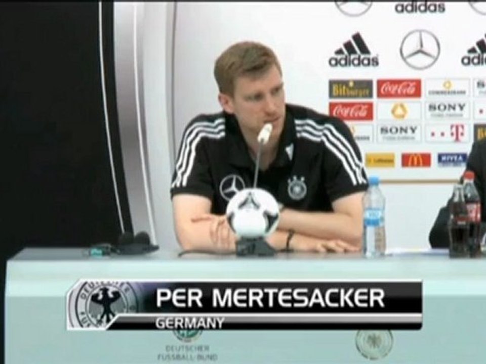 Mertesacker: 'Als Team gegen Portugal'