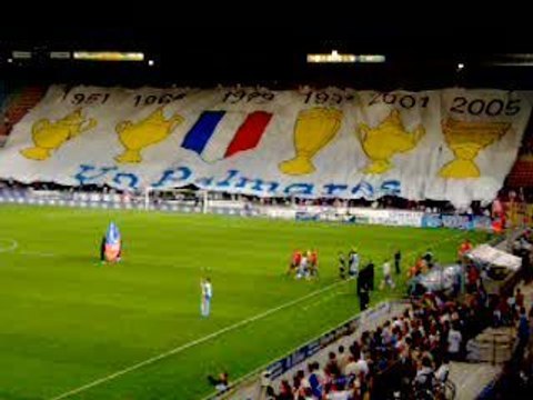 Tifo 100 ans + entrée des joueurs