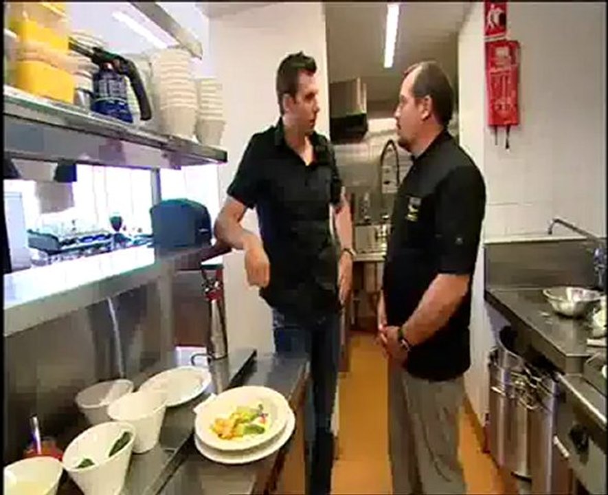 chauffeur drive tours Australia.