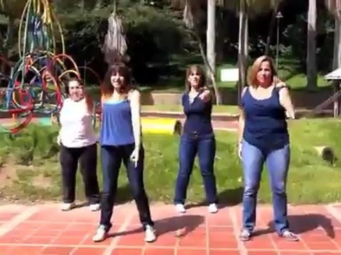 Baile de Hay un camino para marcha de inscripción de Capriles