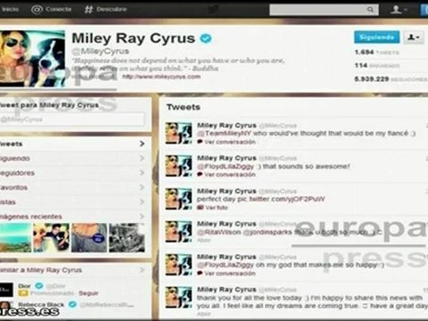 Miley Cyrus se promete con Liam Hemsworth