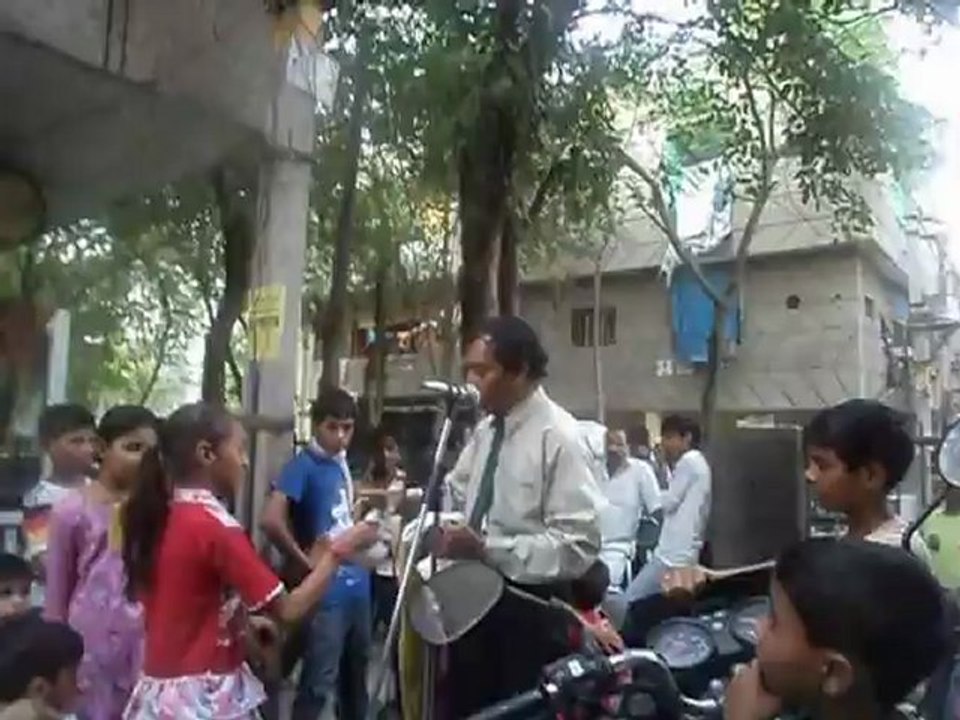 Gospel open air preaching by "Evangelist Hemant & daughter Glory Daniels"