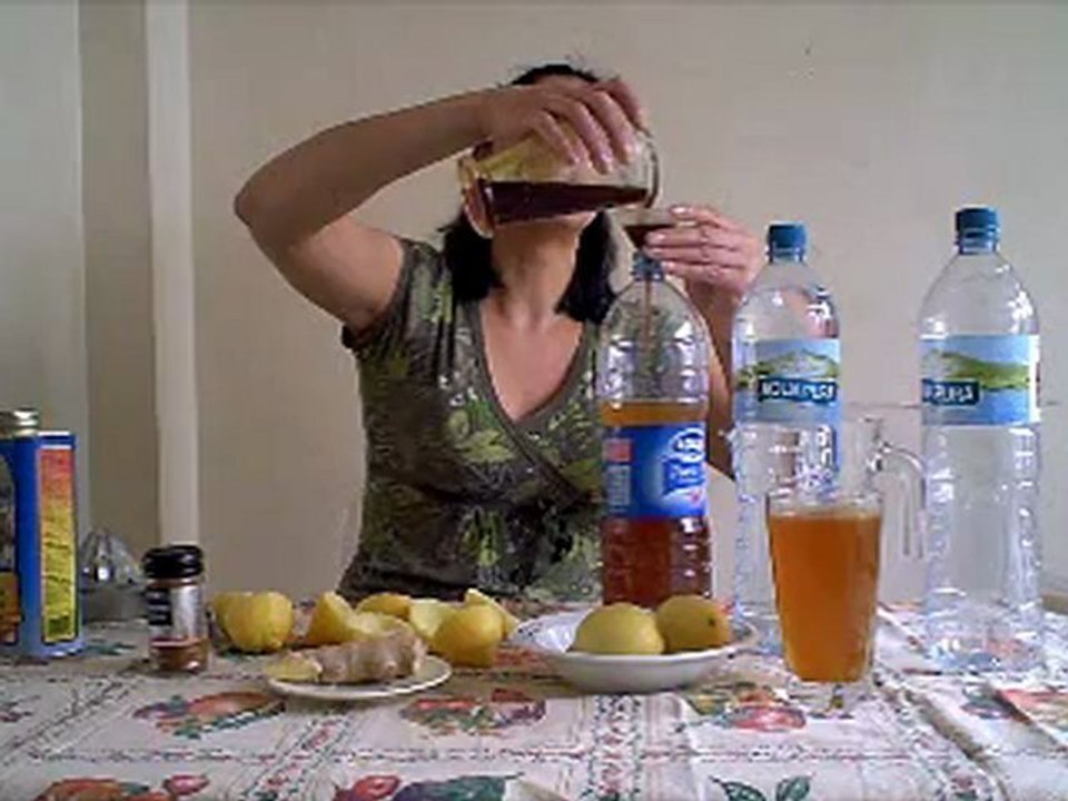 DETOX AU CITRON : PREPARATION DE LA BOISSON DETOX AVEC LE SIROP VITAL