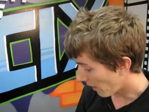 Thermaltake BlacX 5G USB3.0 UASP External Drive Dock Unboxing & First Look Linus Tech Tips