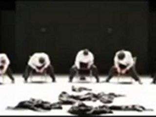 Deca Dance par la Batsheva Dance Company