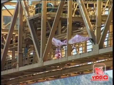 Napoli - Ilva Bagnoli, notte sulla gru per cinque disoccupati (07.06.12)