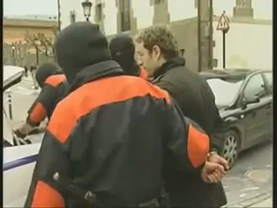 A Mazazos contra una "herriko taberna"