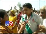 20 injured at stampede in fish medicine camp - Part 1