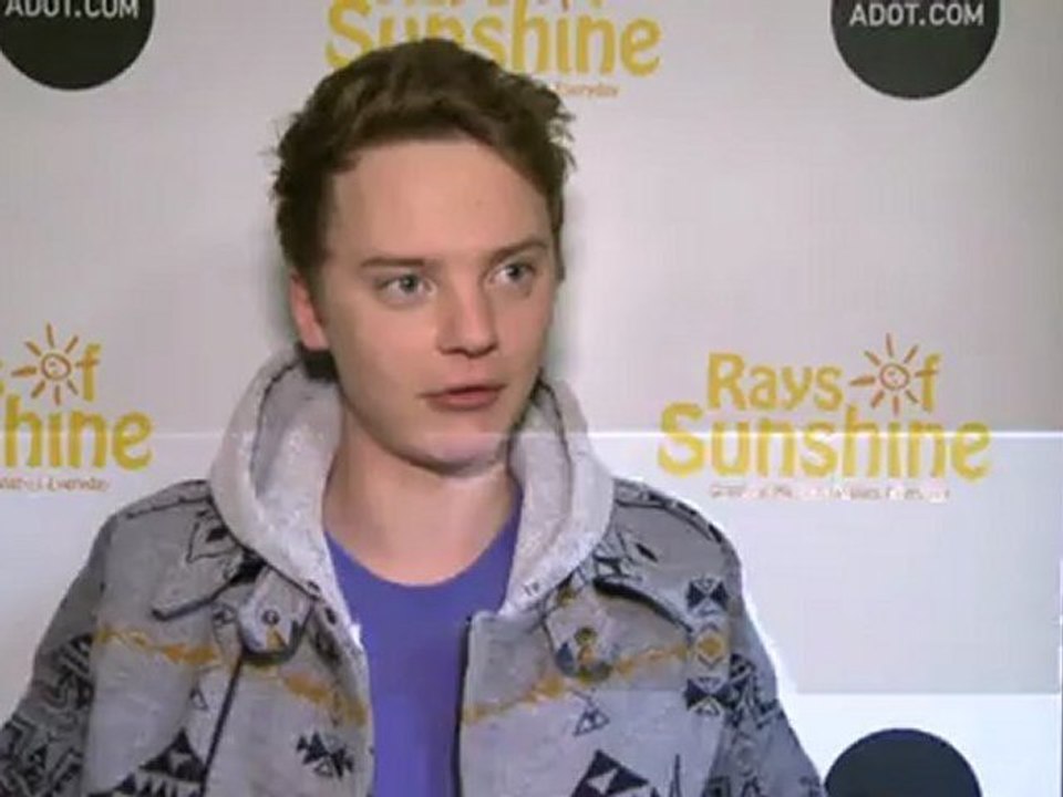 Conor Maynard talks about Facebook friends and music idols