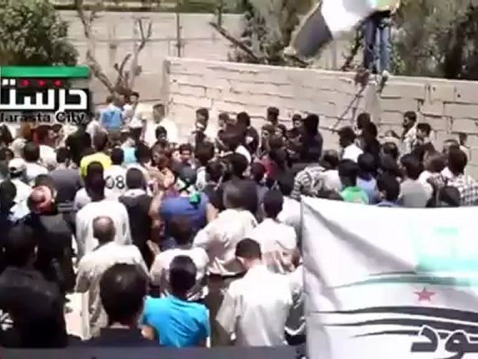 Syria فري برس  ريف دمشق حرستا جمعة ثوار وتجار 8 6 2012 ج1 Damascus
