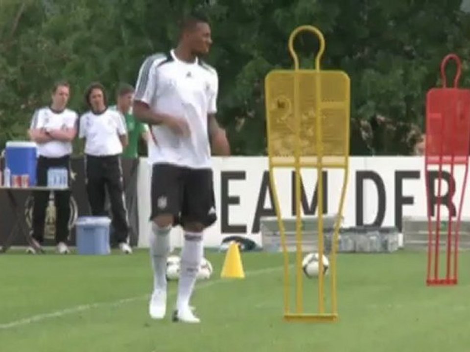 Per Mertesacker fit für die Europameisterschaft