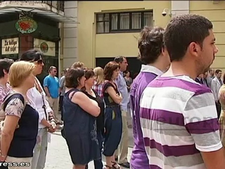 Vecinos de l'Hospitalet rechazan el crímen