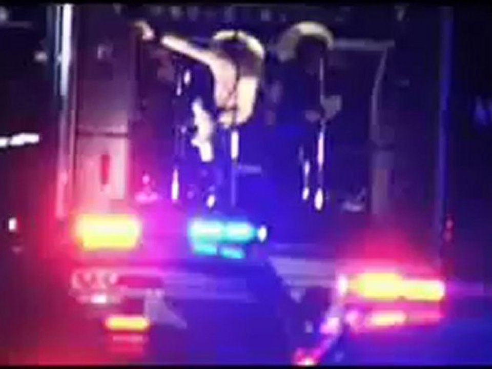 AIRBOURNE- RUNNIN WILD