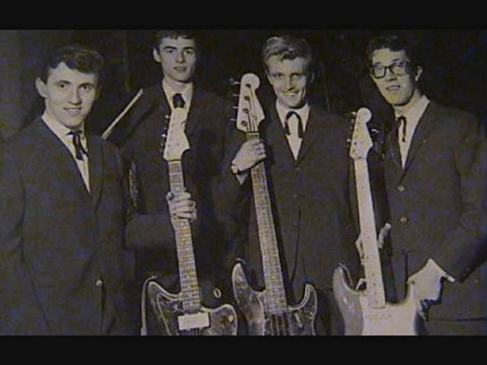 The Shadows ( Theme For Young Lovers  /  Yamaha Psr 1000 )