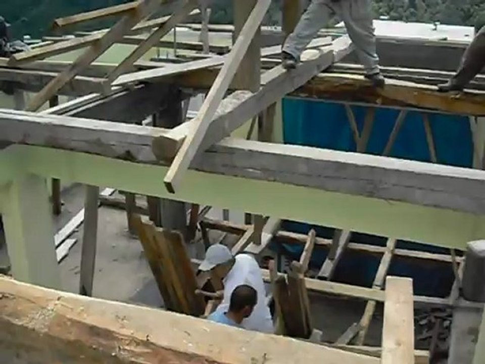 08.06.2012.Cami tadilatina devam ediliyor. kalip sökümü. 027