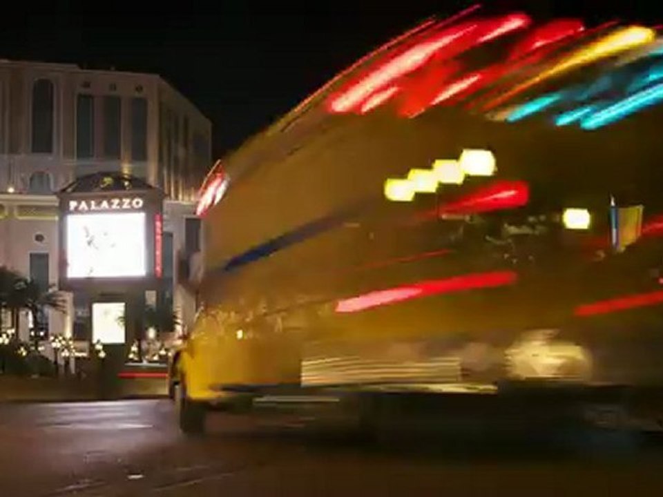 Free 4K Stock Footage: The Palazzo Hotel Las Vegas by BottledVideo.com