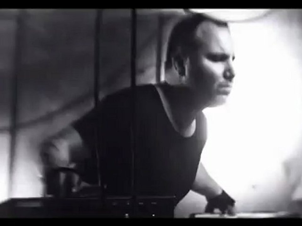Taylan Ünlü - Akbaba