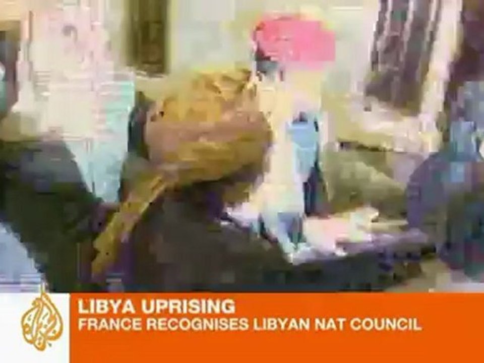 France recognises Libya opposition