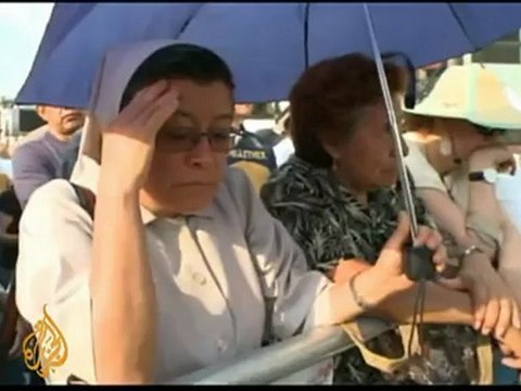 Calderon apologises to drug war victims