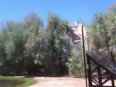 saut-tremplin-motocross-feu