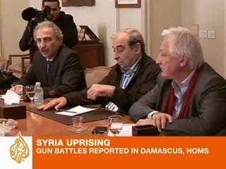 Syrian soldiers clash with 'armed' opposition