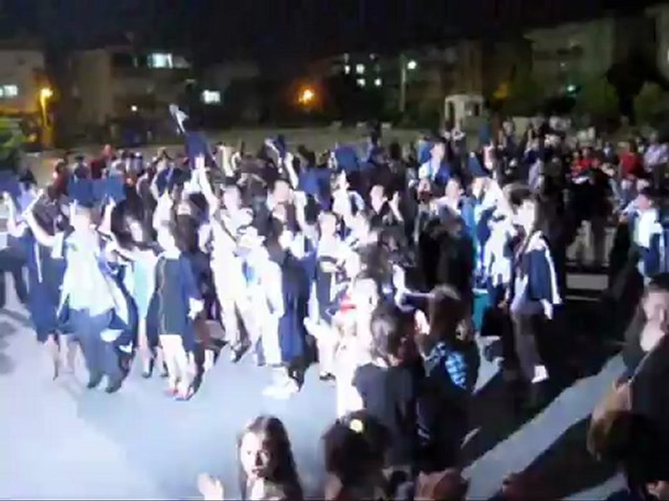 Aliağa Cumhuriyet İlköğretim Okulu 2011-2012 8. Sınıflar  Mezuniyet Gecesi