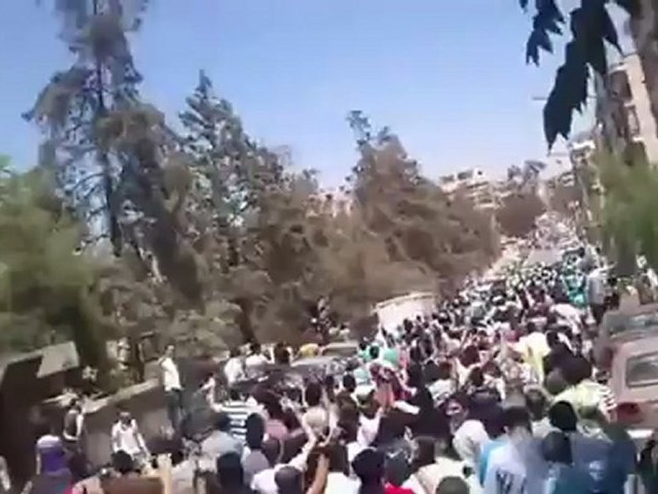 Syria فري برس حلب حي صلاح الدين مظاهرة حاشدة 8 6 2012