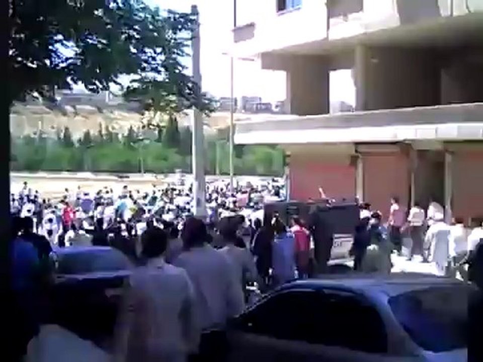 Syria فري برس حلب آلاف بستان القصر باتجاه ساحة سعدالله ثوار وتجار Aleppo