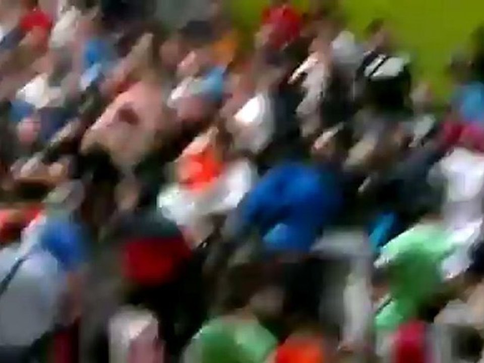 Rus Holiganlar Polisle Çatıştı - Euro 2012