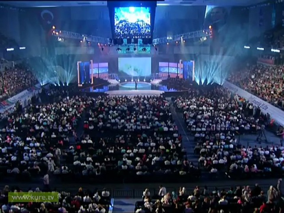 20 Uğur Işılak Sevmek de hoş sevilmek de 10.Türkçe Olimpiyatı