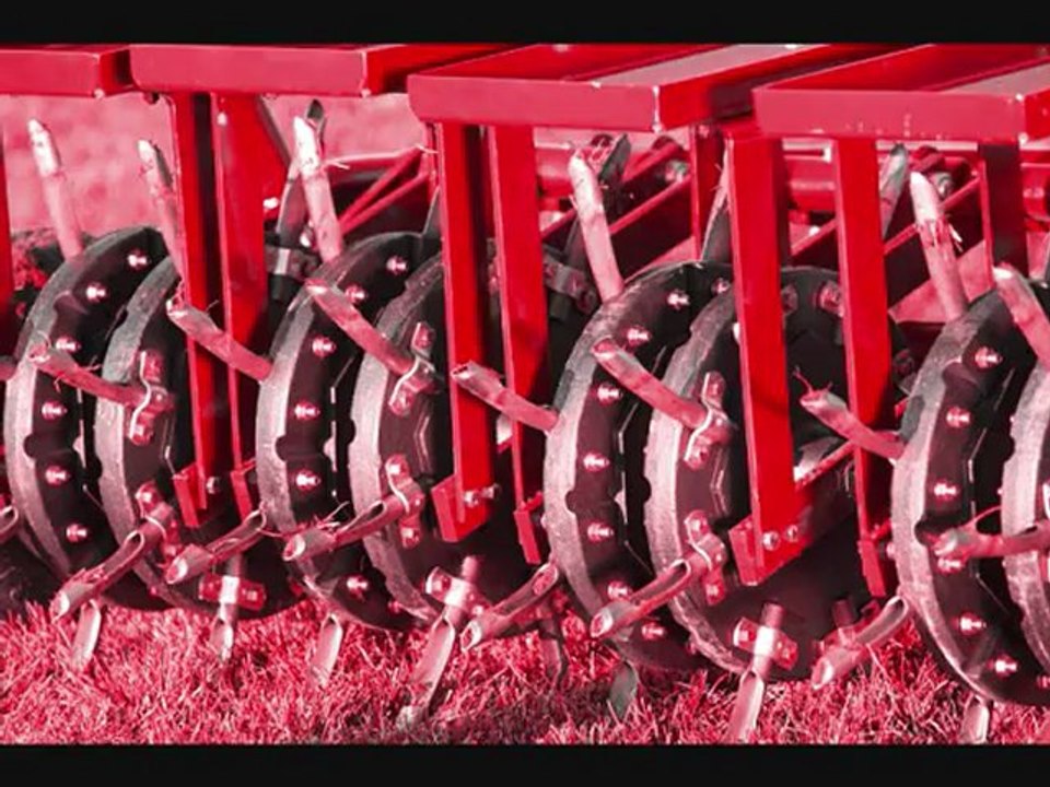 Why Use A Manual Lawn Aerator?