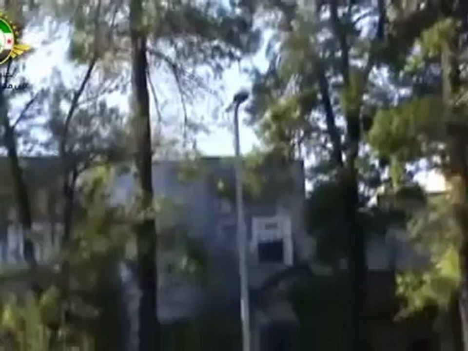 Syria فري برس  دمشق إطلاق نار كثيف وإستهداف منازل المدنيين بقذائف الأربيجي من قبل كتائب الأسد حمص حي الخالدية 9 6 2012 Damascus