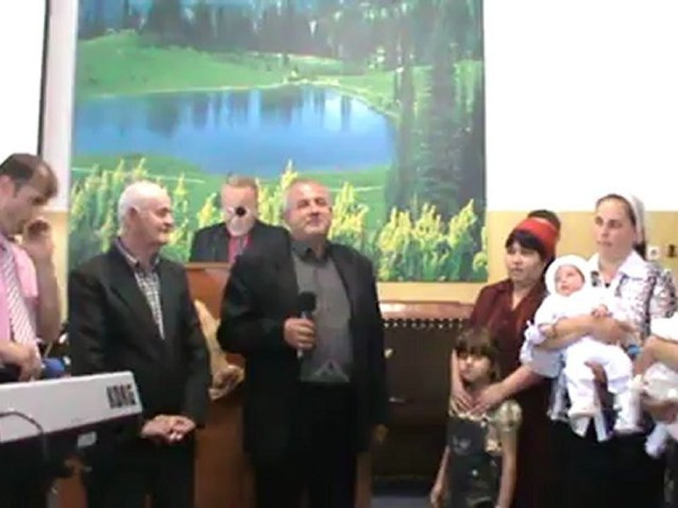 Momentul Binecuvântării de copii (GEORE COSMIN,EUNICE,DARIUS ,DENISA),