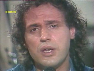 189   1987 Αγαπάω κι αδιαφορώ Βασίλης Παπακωνσταντίνου